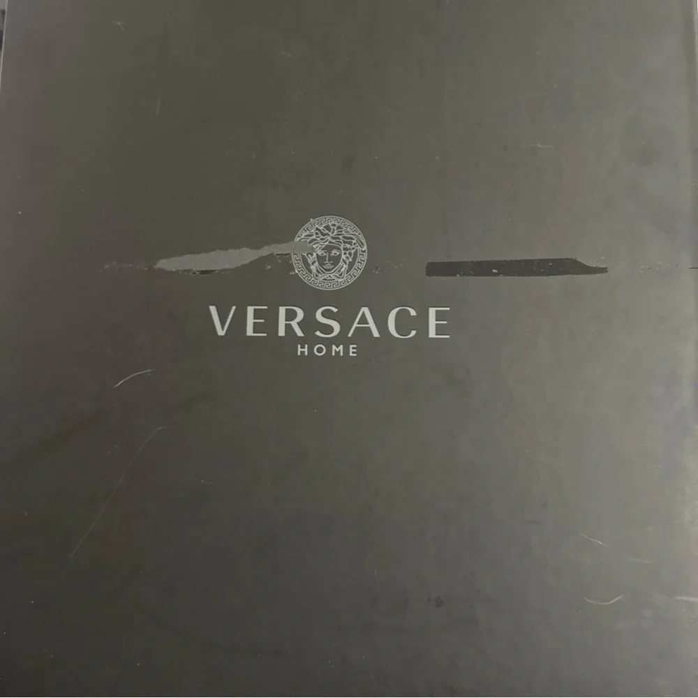 Versace Gold Textured Robe (Large) - Picture 14 of 15